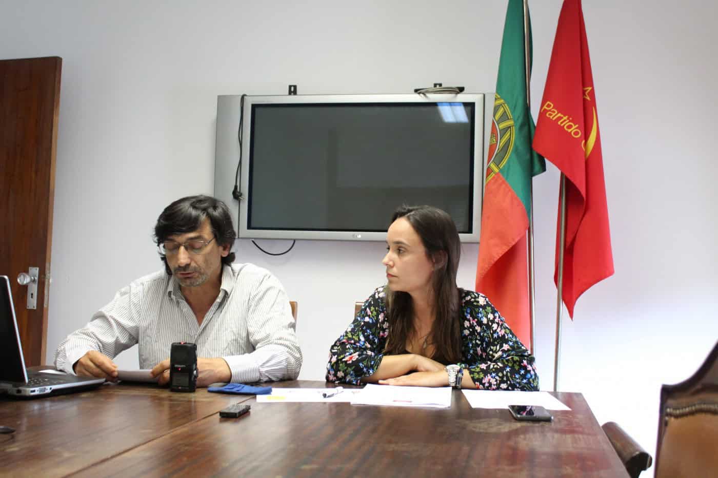 PCP denuncia abusos laborais nos sectores têxtil, calçado e vestuário do distrito