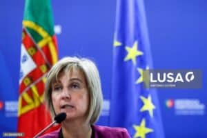 Ministra da Saúde admite que Portugal não consegue quebrar cadeias de transmissão