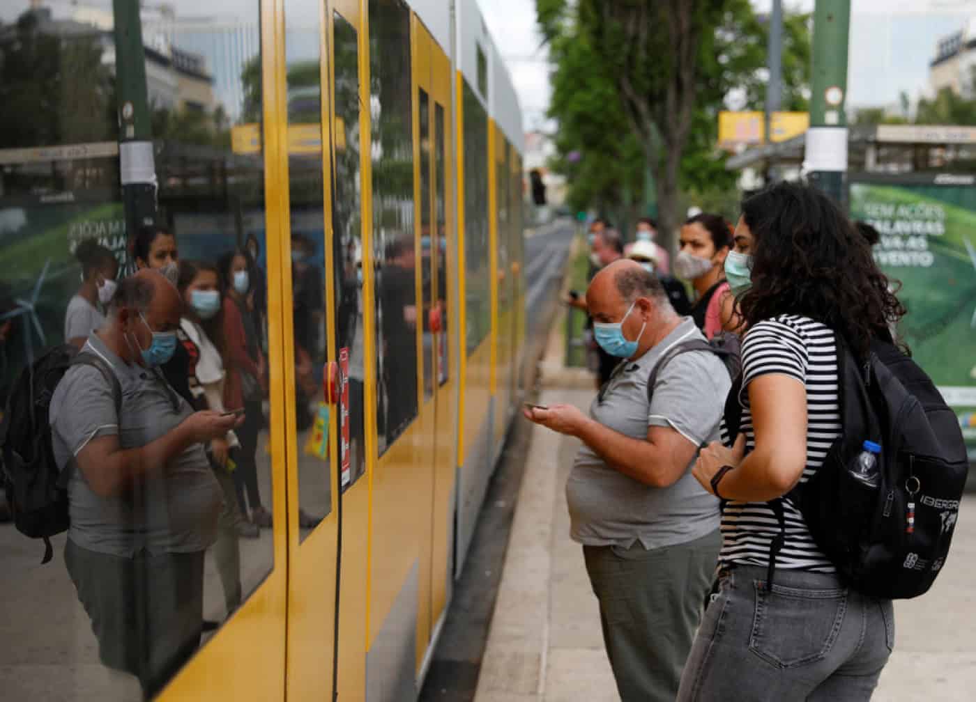 Mais 6 mortes e 323 novos casos de Covid-19 em Portugal