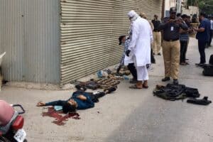 Seis mortes em ataque à Bolsa de Valores de Carachi