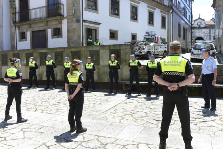 3º turno da Polícia Municipal combate estacionamento abusivo à noite