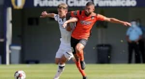 Portimonense vence em Famalicão e pressiona luta pela manutenção