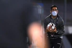 OFICIAL: Custódio Castro de saída do SCB