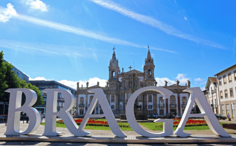 Turismo rural com procura acima da média e hotelaria ainda a meio gás