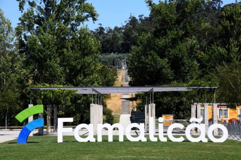 Entrada do Parque da Devesa vai chamar-se&nbsp;Praça da Cidadania