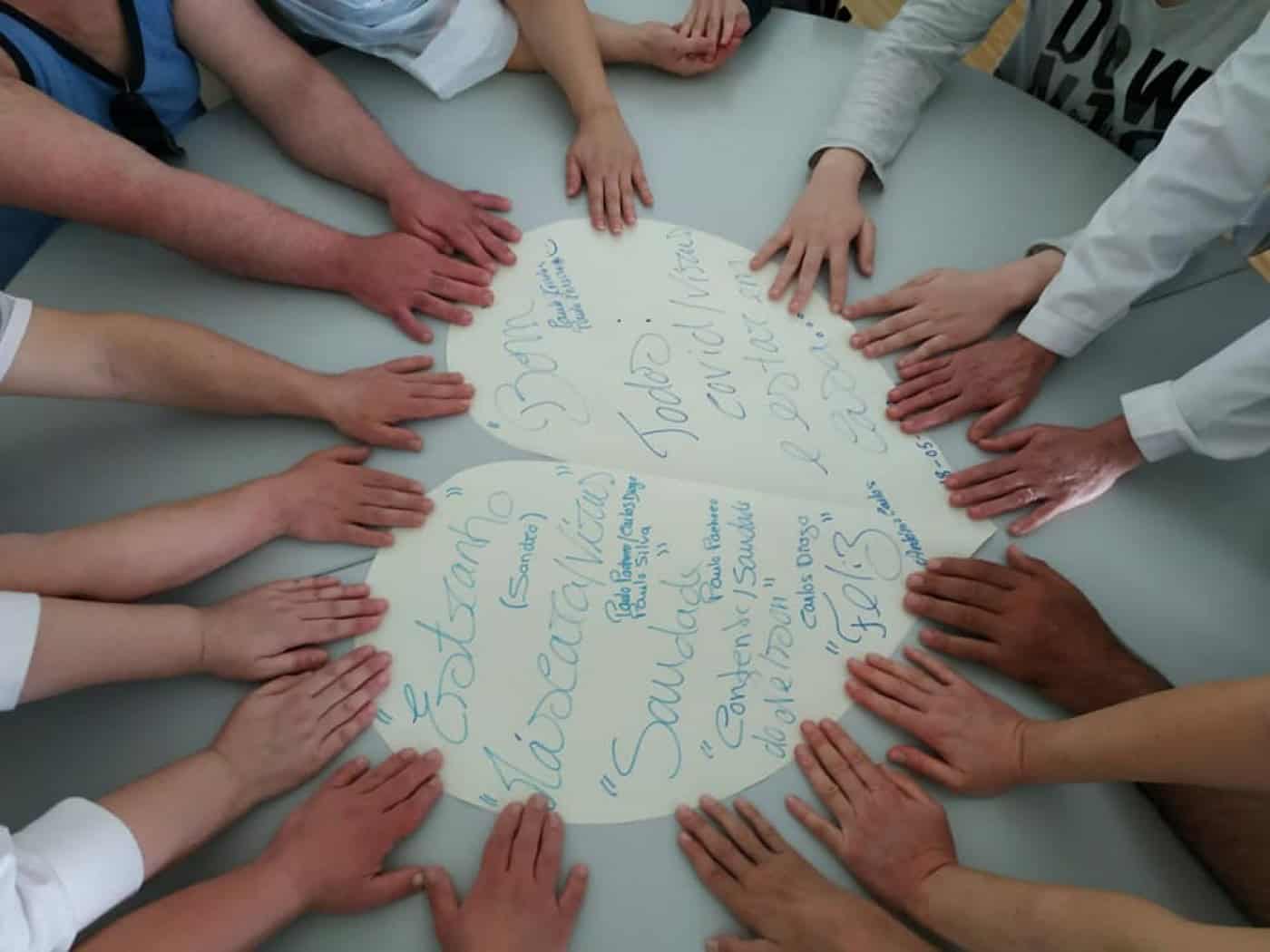 Instituições dos afectos com abraços em stand-by para garantir segurança