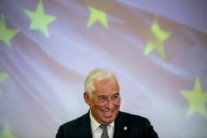 UE alcança acordo histórico de 1,8 biliões de euros para responder à crise