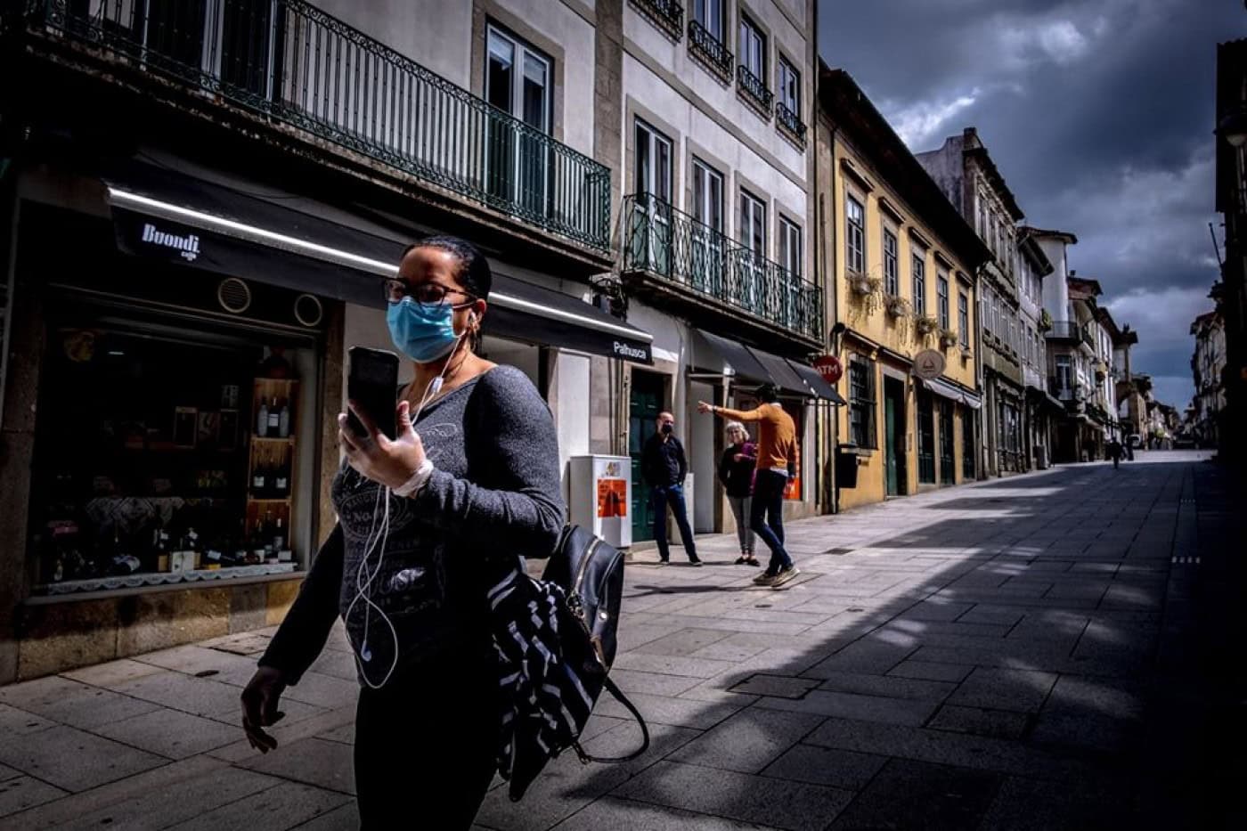 Covid-19. Portugal regista mais 5 mortes e 252 casos nas últimas 24 horas