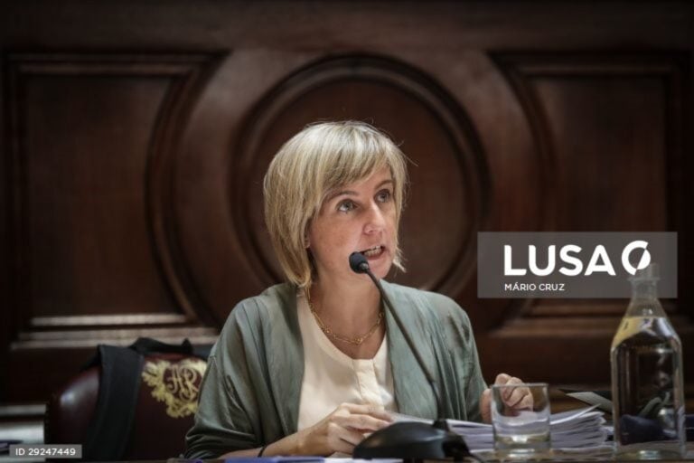 Realizadas menos 896 mil consultas hospitalares até Junho – Ministra