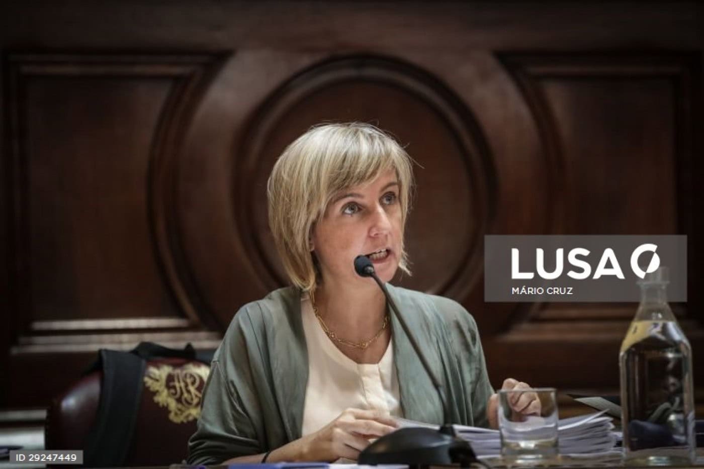 Realizadas menos 896 mil consultas hospitalares até Junho - Ministra