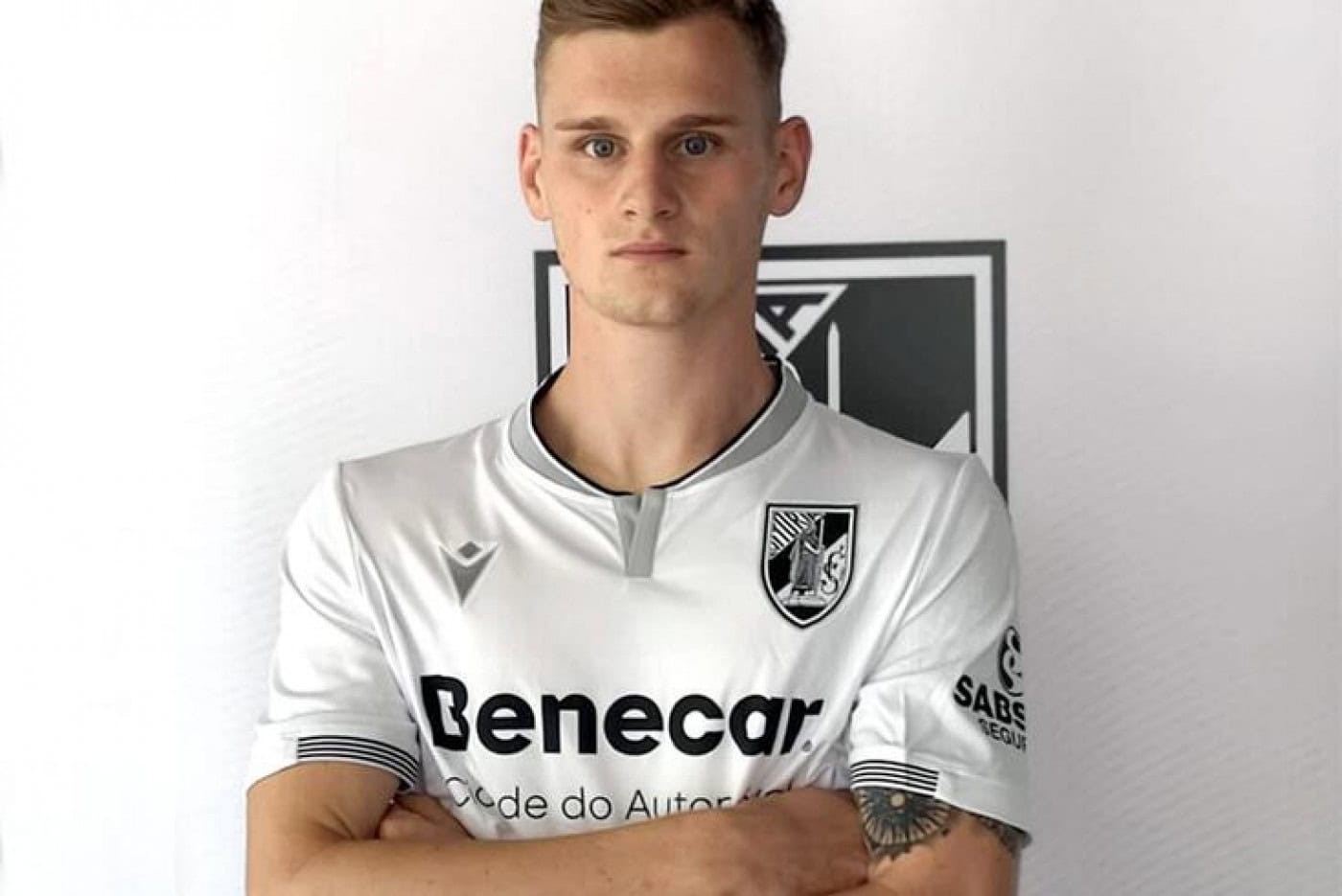 Chega da Alemanha para reforçar o Vitória SC