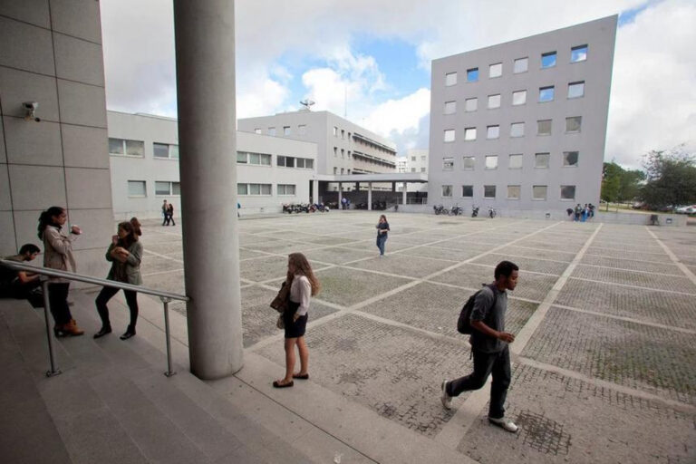 Ensino Superior reserva 3599 vagas para emigrantes portugueses