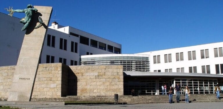 Metro entre Braga e Guimarães poderá ter paragens nos campi da UMinho