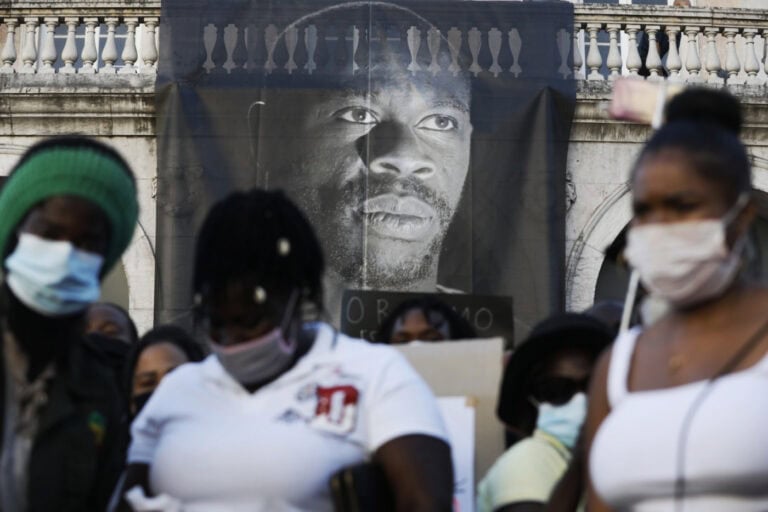 Avenida Central, em Braga, recebe manifestação por Bruno Candé