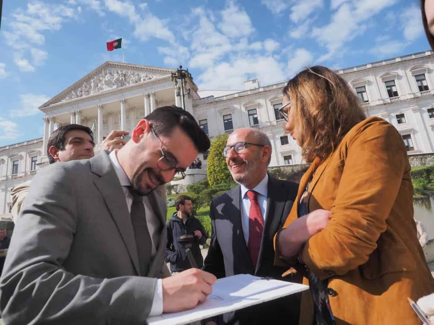 JP lança petição para que Governo desautorize Festa do Avante