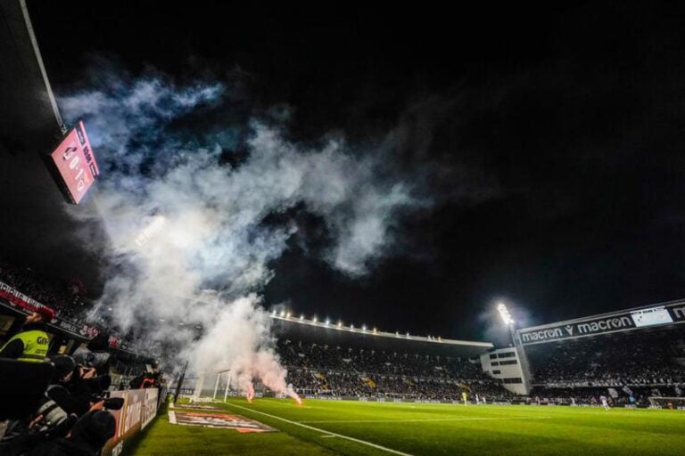 Vitória SC punido com um jogo à porta fechada e multa de 30 mil euros