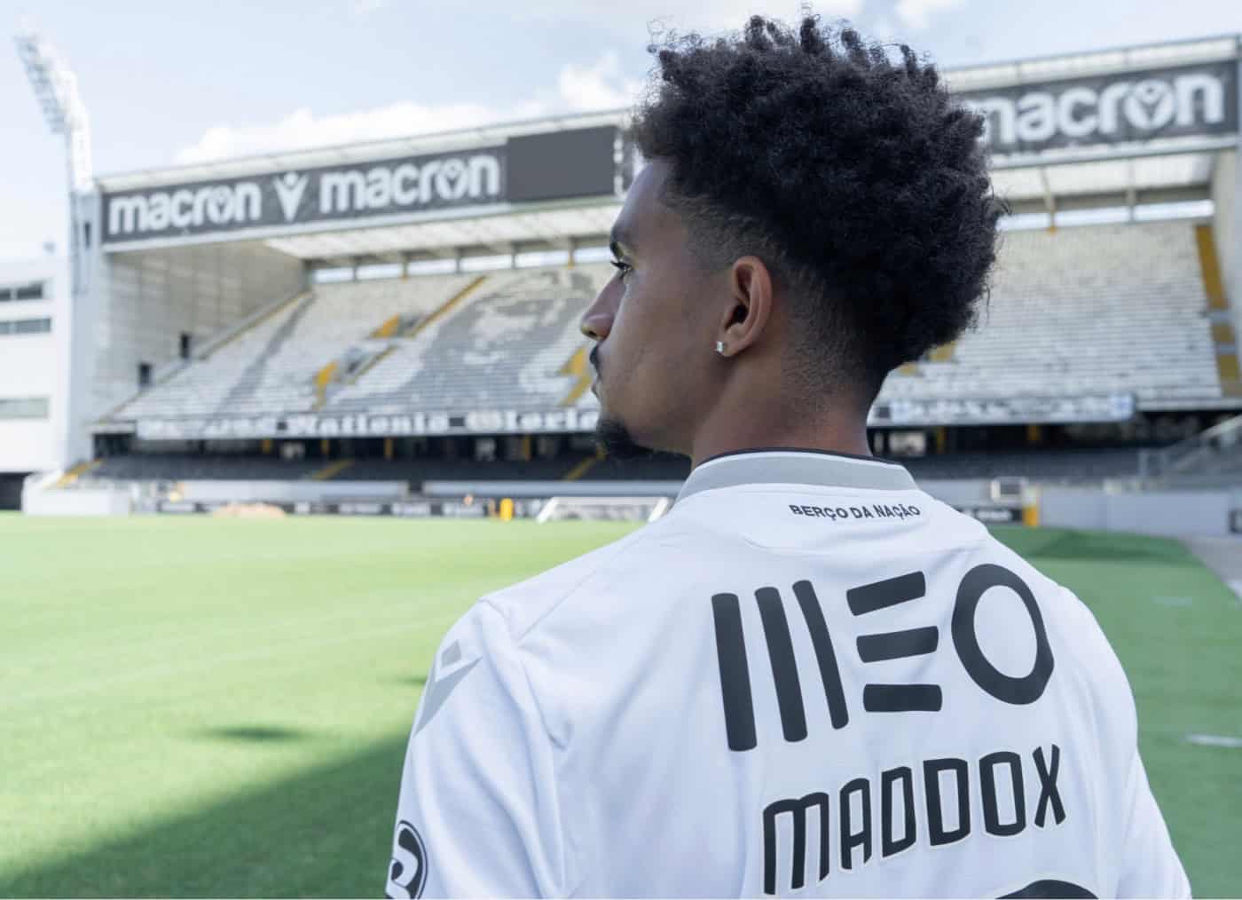 Jacob Maddox, proveniente do Chelsea, reforça Vitória SC