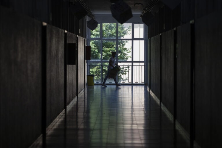 Governo aprova prorrogação dos contratos a termo de pessoal não-docente