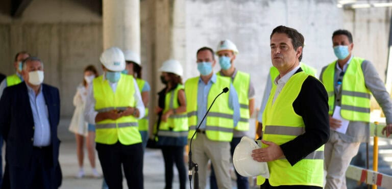 “Estádio devia ser suficiente para o PS não falar de derrapagens em obras municipais”&nbsp;