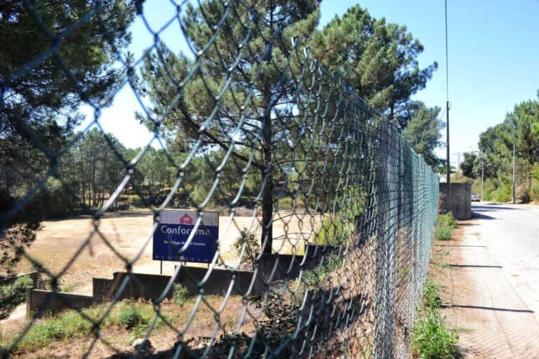 UMinho cede à CMB terrenos do antigo campo de jogos de Gualtar