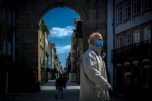 Instituições da cidade lançam campanha "Braga fecha a porta ao vírus"