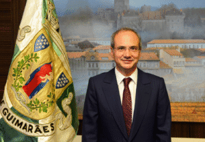 Autarca de Guimarães defende uso obrigatório da máscara em espaço público