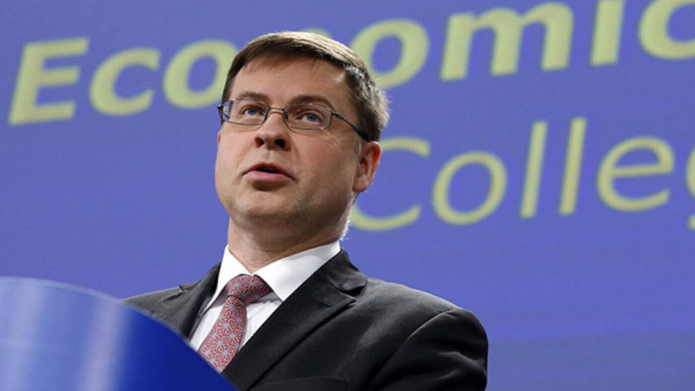Dombrovskis diz que despesa pública não é suficiente para superar a crise&nbsp;