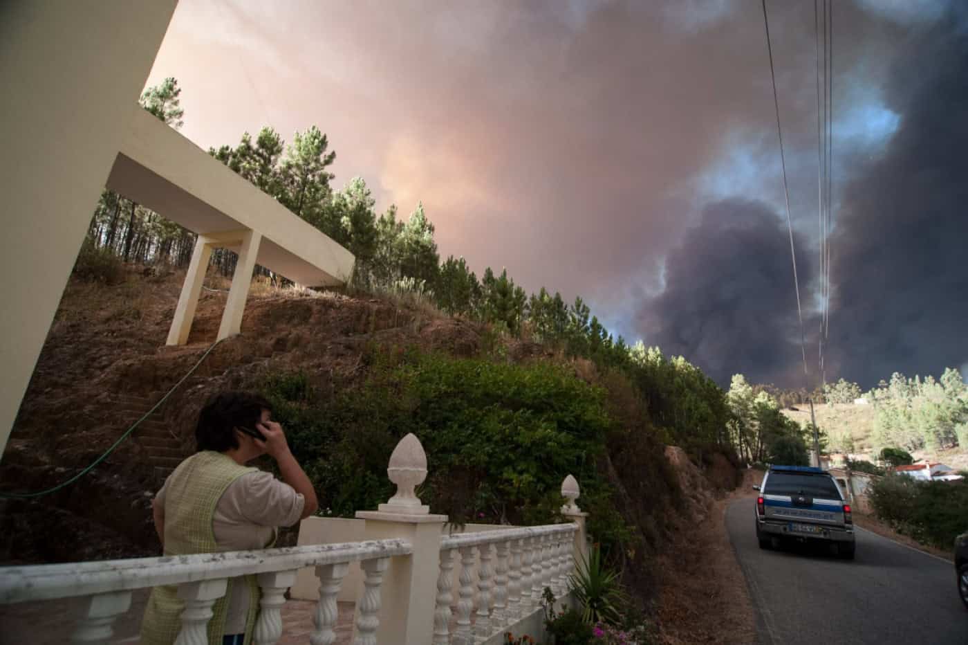 Estado de alerta de incêndio em 14 distritos prolongado até sexta-feira