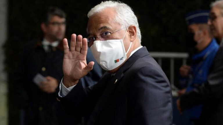 Costa disponível para debate parlamentar sobre Plano de Recuperação e recebe partidos&nbsp;