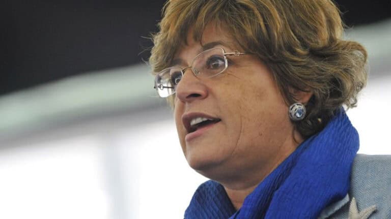 Ana Gomes: “Candidato-me pela transparência e pela democracia”