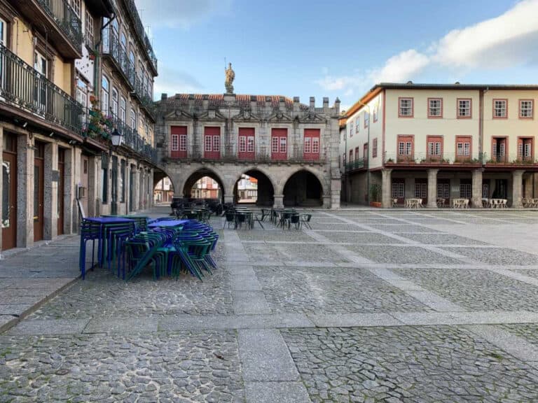 Estabelecimentos comerciais em Guimarães encerram às 23h00