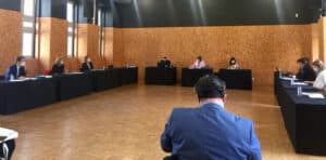 CMB volta a rejeitar mais competências nas áreas da educação e saúde