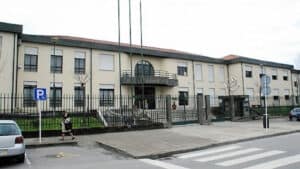 Escola em Guimarães com 55 alunos e 20 professores em quarentena