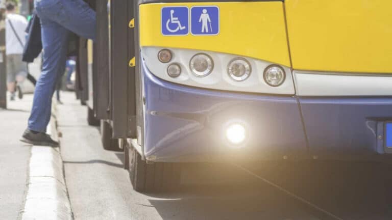 “Há 70 crianças e jovens com deficiência em Braga sem transporte escolar”