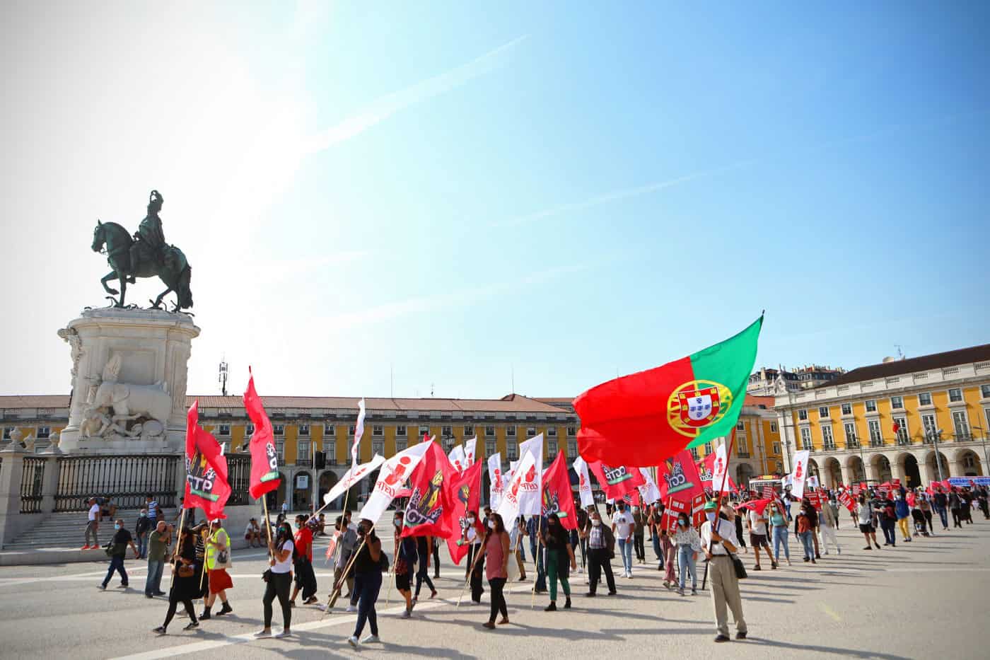 "Condecorar a CGTP é condecorar os trabalhadores portugueses"