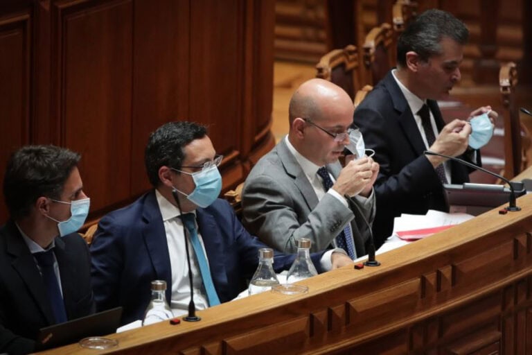 Governo apresenta hoje aos partidos linhas gerais da proposta de OE