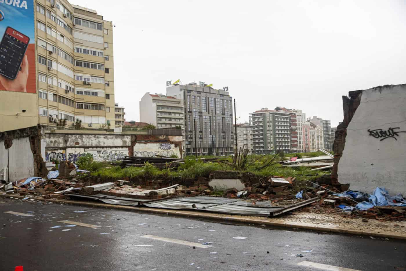 Mau tempo. Aviso vermelho alargado a oito distritos