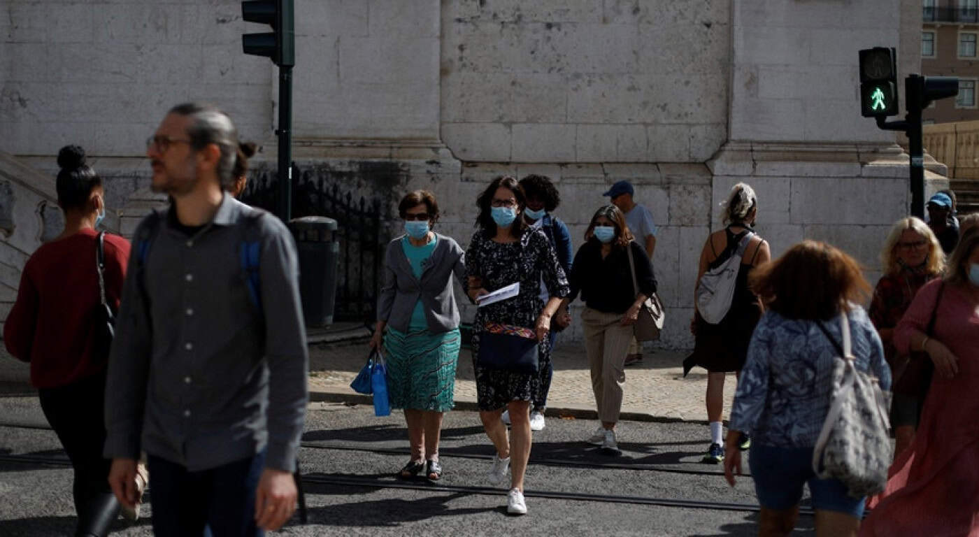 Uso obrigatório de máscara na rua promulgado por Marcelo