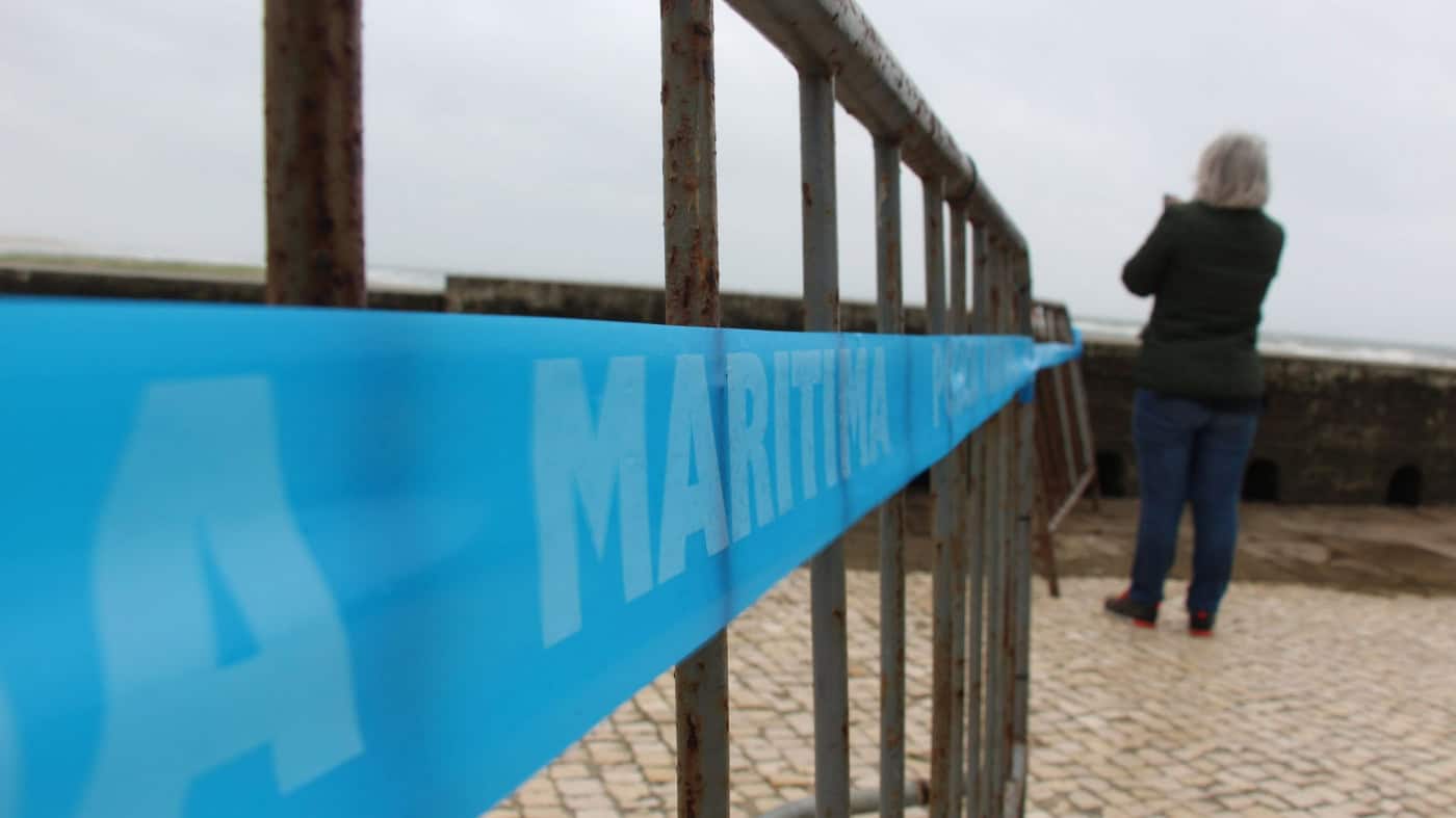 Sete distritos do continente sob aviso laranja devido à agitação marítima&nbsp;