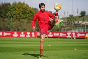 Carlos Carvalhal promove estreia de Nico Gaitán