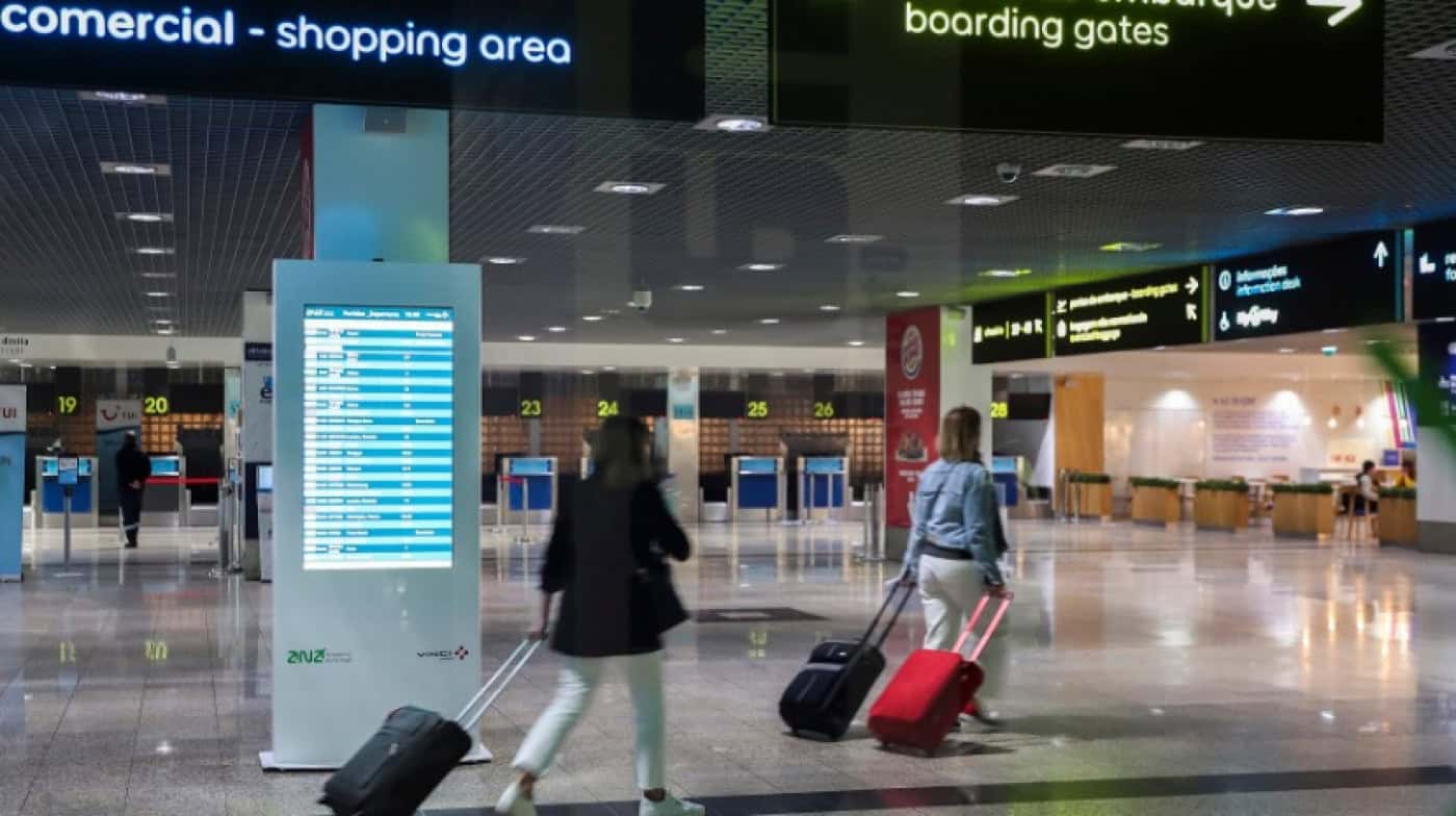 Covid-19 espalhou-se sobretudo a partir da Europa, revela estudo com participação da UMinho&nbsp;