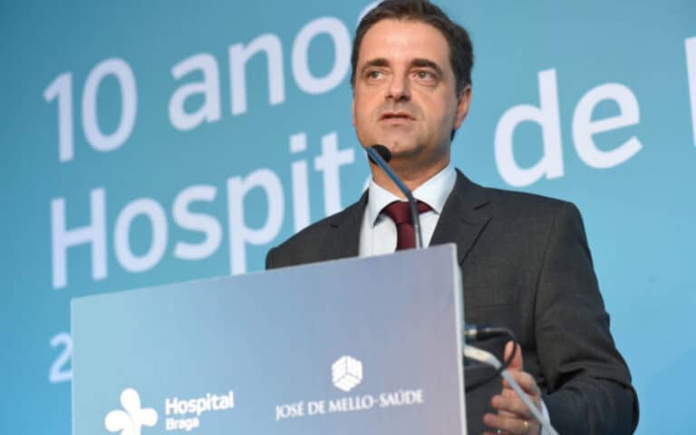 Presidente da CMB apela à responsabilidade individual e empresarial