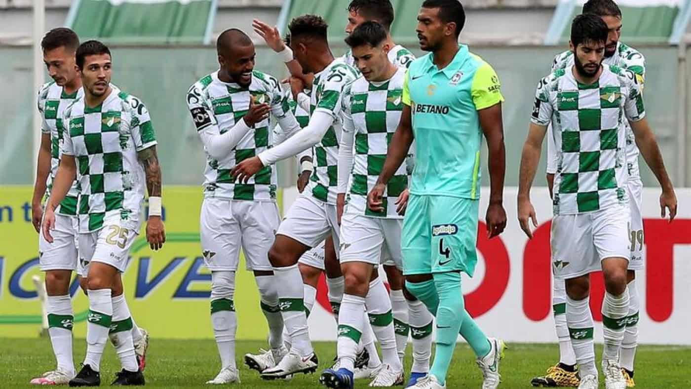 Moreirense detecta novos casos de infecção e suspende treinos