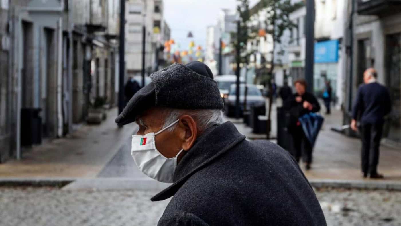 Mais 45 mortes e 2596 novos casos de Covid-19 em Portugal