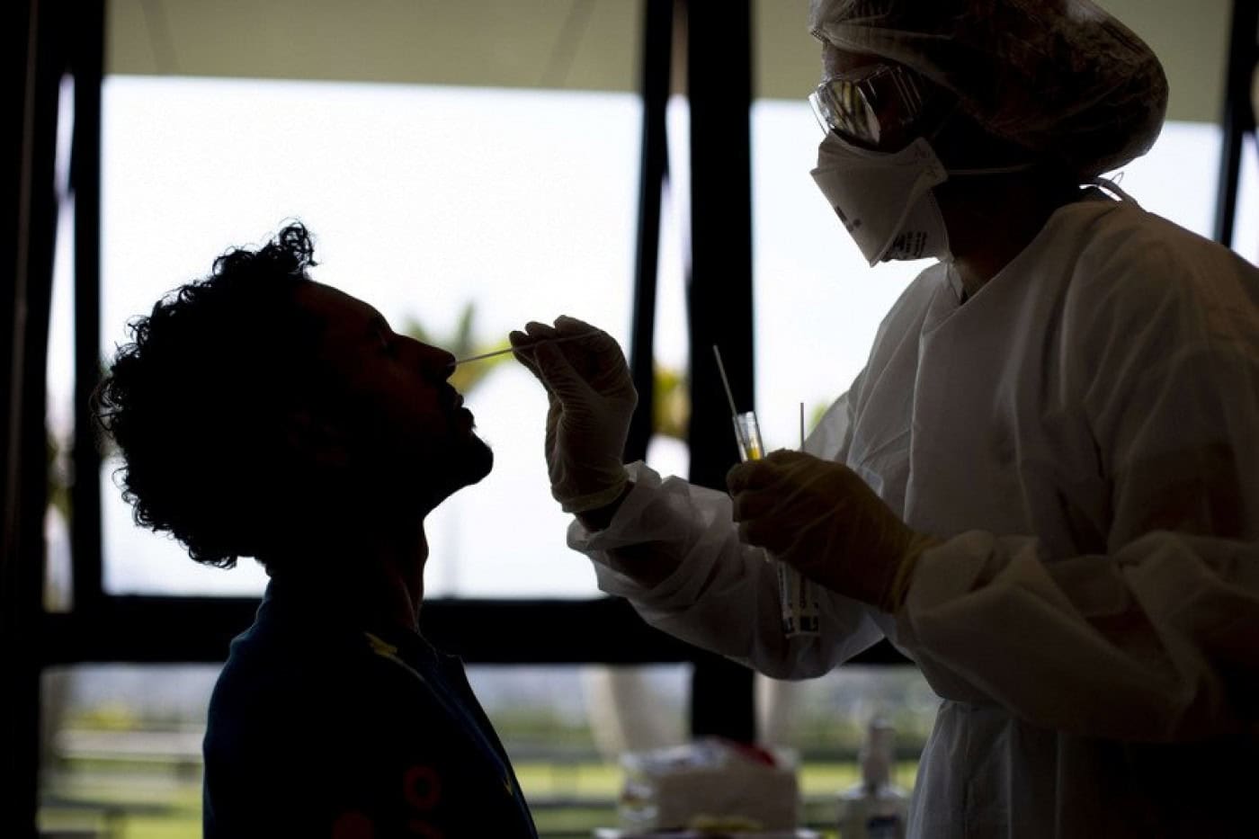 Portugal faz hoje 10 vezes mais testes por mês do que no início da pandemia