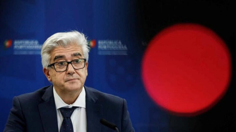 "Aparentemente há um desacelerar da pandemia"