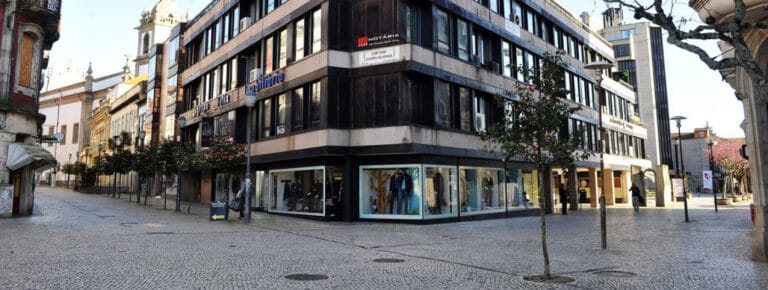 ACB defende layoff simplicado, apoio a fundo perdido e redução de rendas e impostos