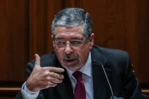 Combate à pandemia já custou 195 milhões de euros às autarquias