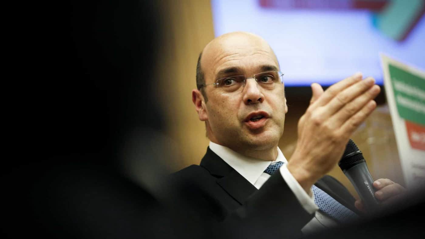 Linhas Covid-19 têm contratados 6 mil milhões de euros