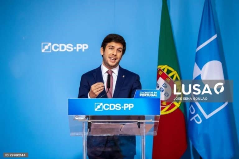 CDS alerta para “impacto devastador” do recolher obrigatório na restauração e comércio